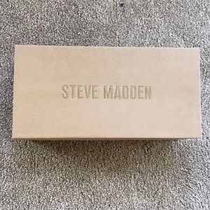 Black Sandals super cute✨✨✨ size 8